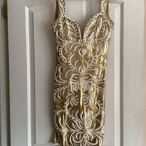 Holt Miami bodycon metallic gold w/hand painted white designs Size Medium, NWT